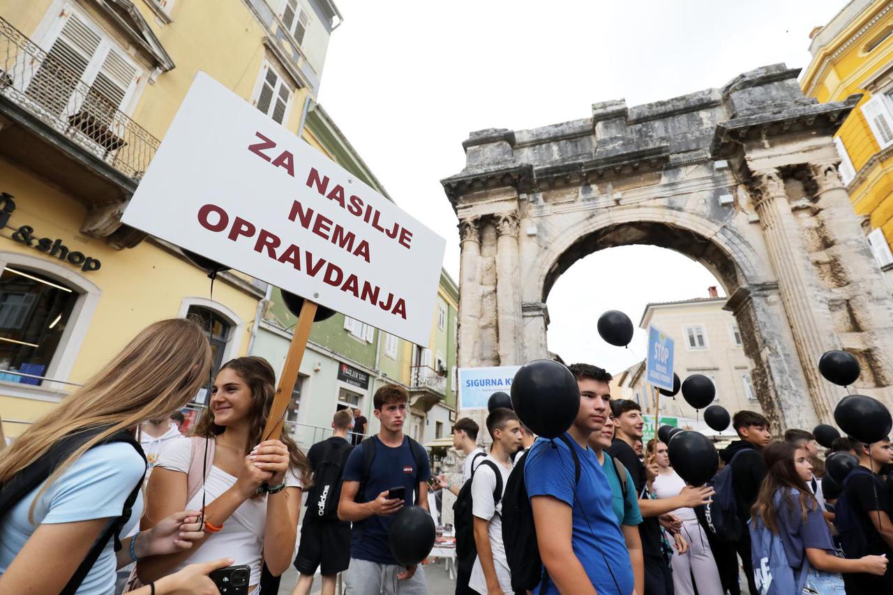 Pula: Obilježen Nacionalni dan borbe protiv nasilja nad ženama