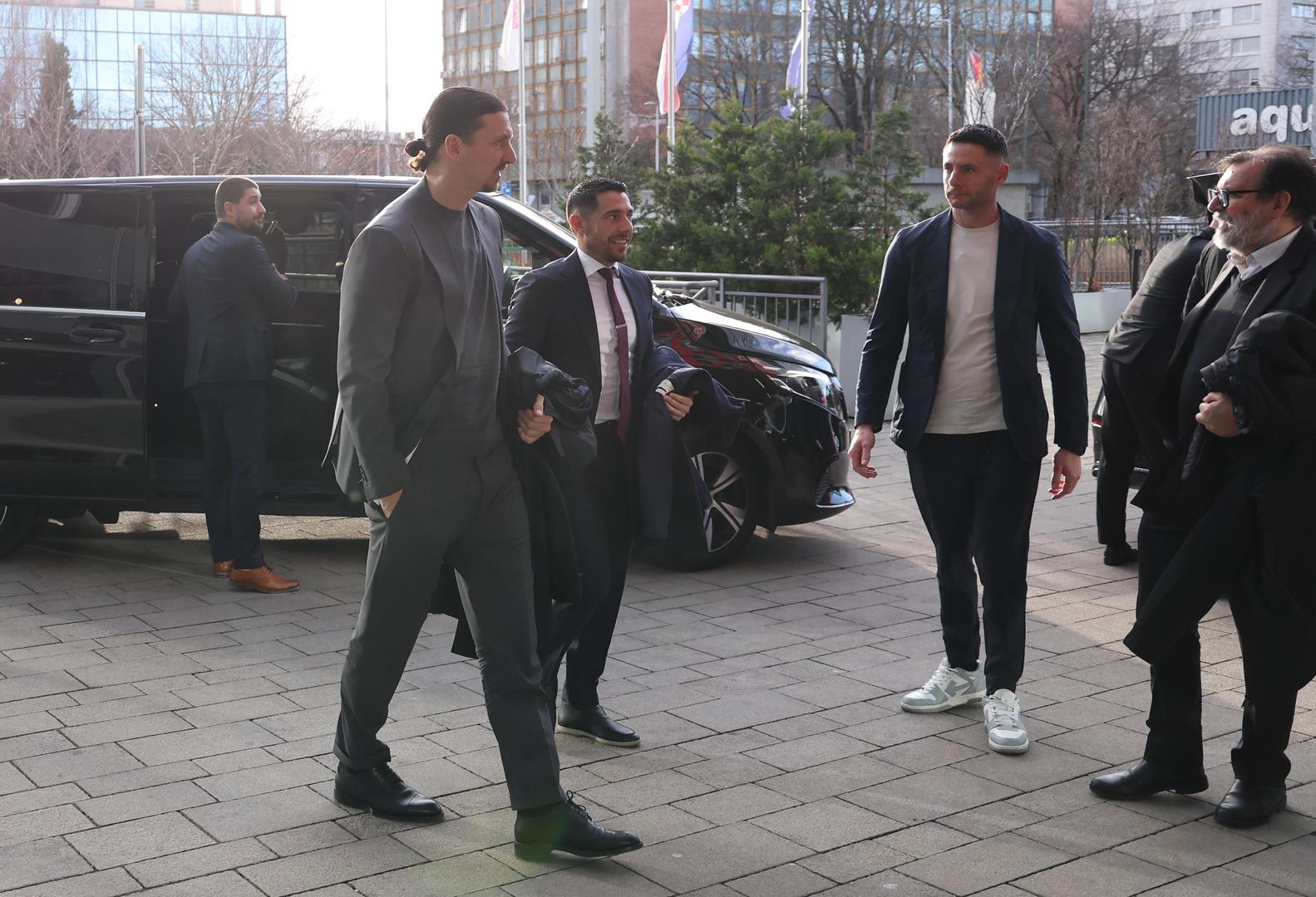 Ibrahimović je, poznato je to, životno vezan uz Hrvatsku. Majka mu je Hrvatica, ovdje joj je kupio i stan, a u nekoliko je navrata govorio kako želi da mu djeca u našoj zemlji provode život.