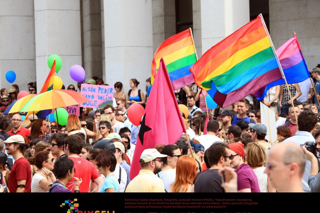'18.06.2011., Zagreb - Najbrojniji 10. Zagreb Pride okupio velik broj pripadnika LGBT zajednice i osoba koje podrzavaju drugacije seksualne orjentacije. Photo: Zeljko Lukunic/PIXSELL'