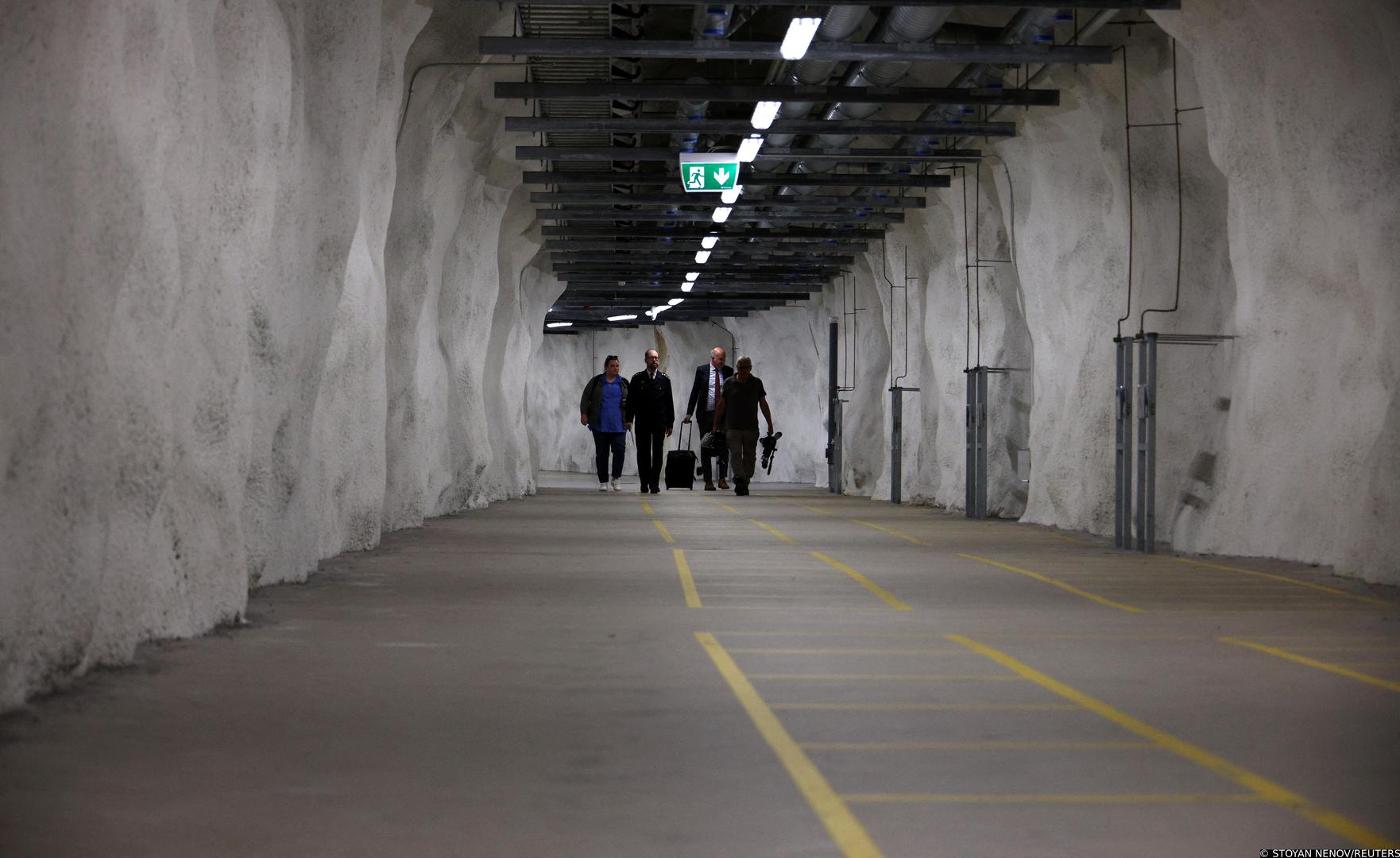 Members of the media walk inside a civil defence underground shelter, used also as a sports hall, in Helsinki, Finland, May 25, 2022. REUTERS/Stoyan Nenov Photo: STOYAN NENOV/REUTERS