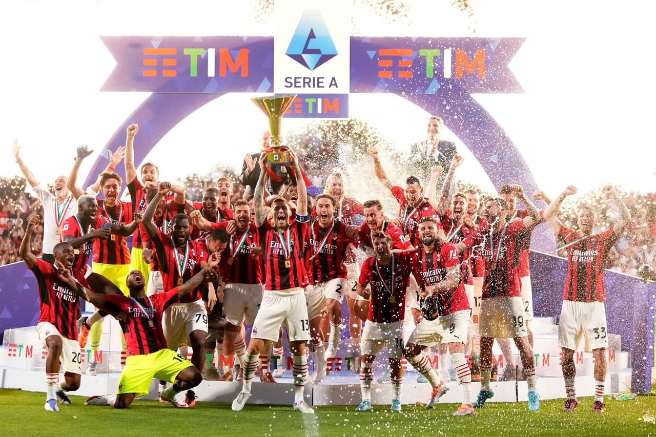 AC Milan osvojio je prvi naslov u Seriji A u posljednjih 11 godina