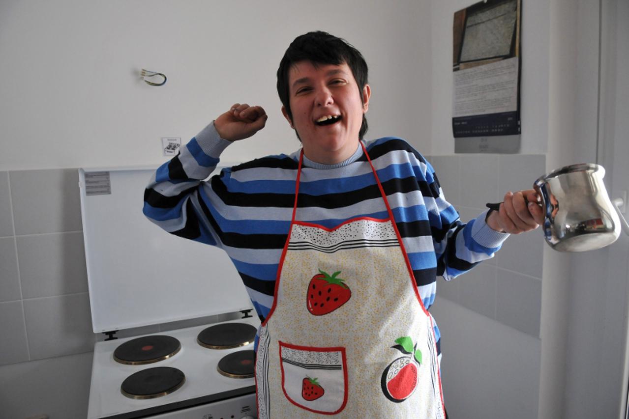 \'28.03.2011., Zagreb - Centar za autizam dobio je na raspolaganje stan u kojem zivi 6 autisticnih djevojaka. Anamarija Rajic. Photo: Anto Magzan/PIXSELL\'