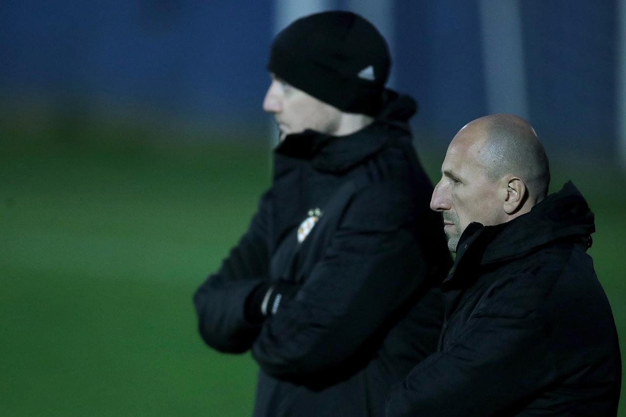 Dinamo odradio večernji trening uoči sutrašnje utakmice s Tottenhamom
