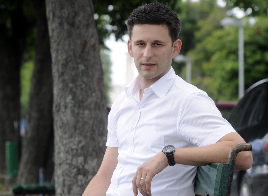 Božo Petrov