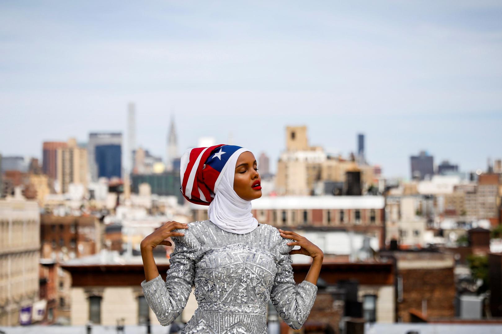 Halima Aden prvi je prvi američki supermodel koji nosi hidžab. 