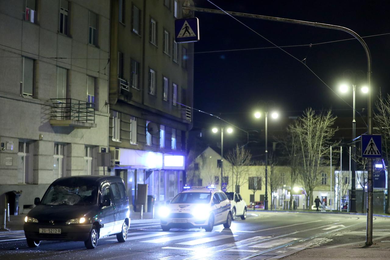 Zagreb: Automobilom naletio na pješaka na pješačkom prijelazu na Ribnjaku i ozlijedio ga