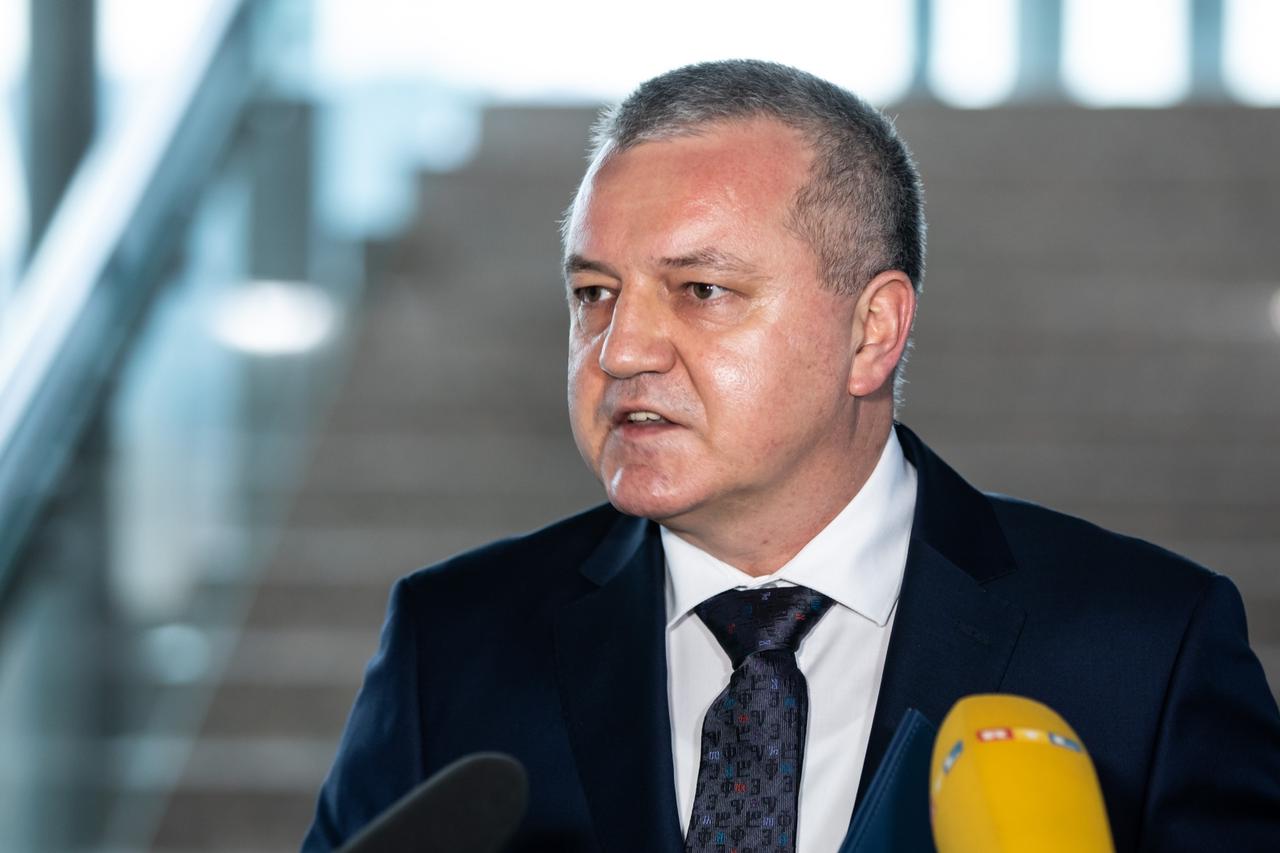 Zagreb: Izjave za medije nakon proglašenj katastrove na Banoviuni