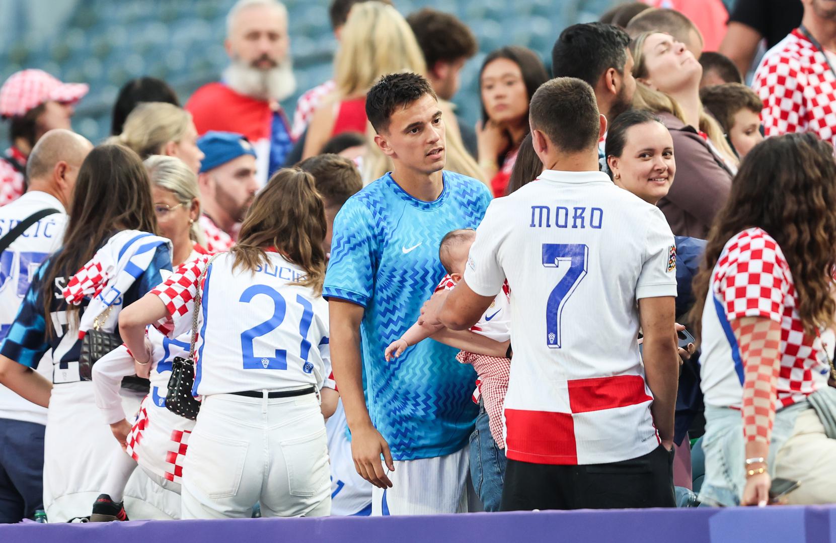 Odličnim dalekometnim udarcem Hrvatska je povela u 31. minuti golom Petra Sučića. Gana je izjednačila pogotkom Derricka Luckassena u 73. minuti, dok je odluka pala u 83. minuti kada je Nikola Vlašić glavom pogodio za 2-1. 