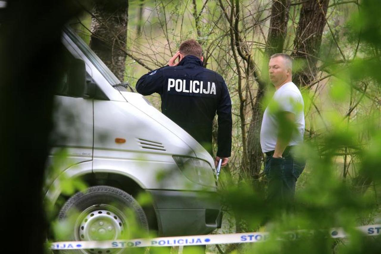 Potraga za mladićima kod Županje