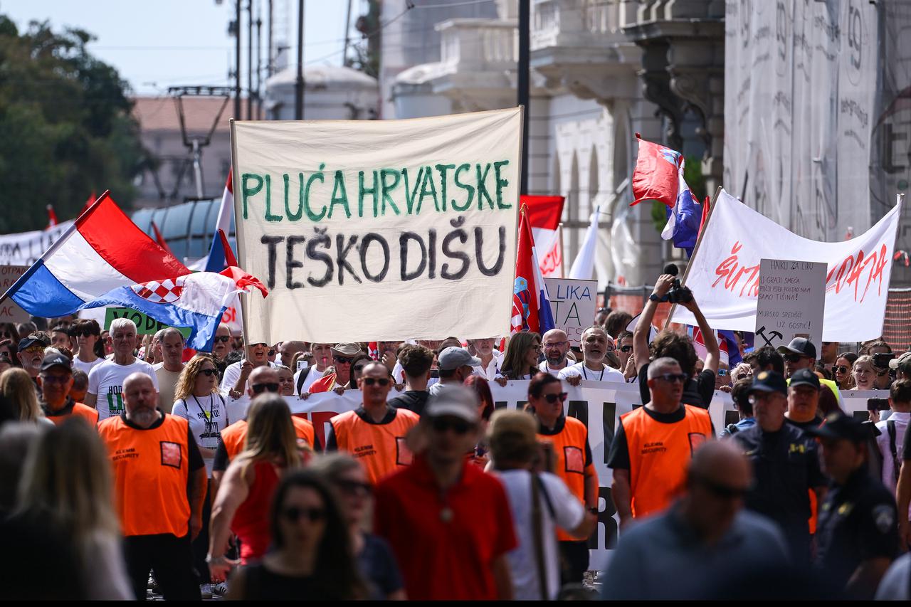 Veliki prosvjed u Zagrebu zbog zagađenja i opasnog otpada u Lici