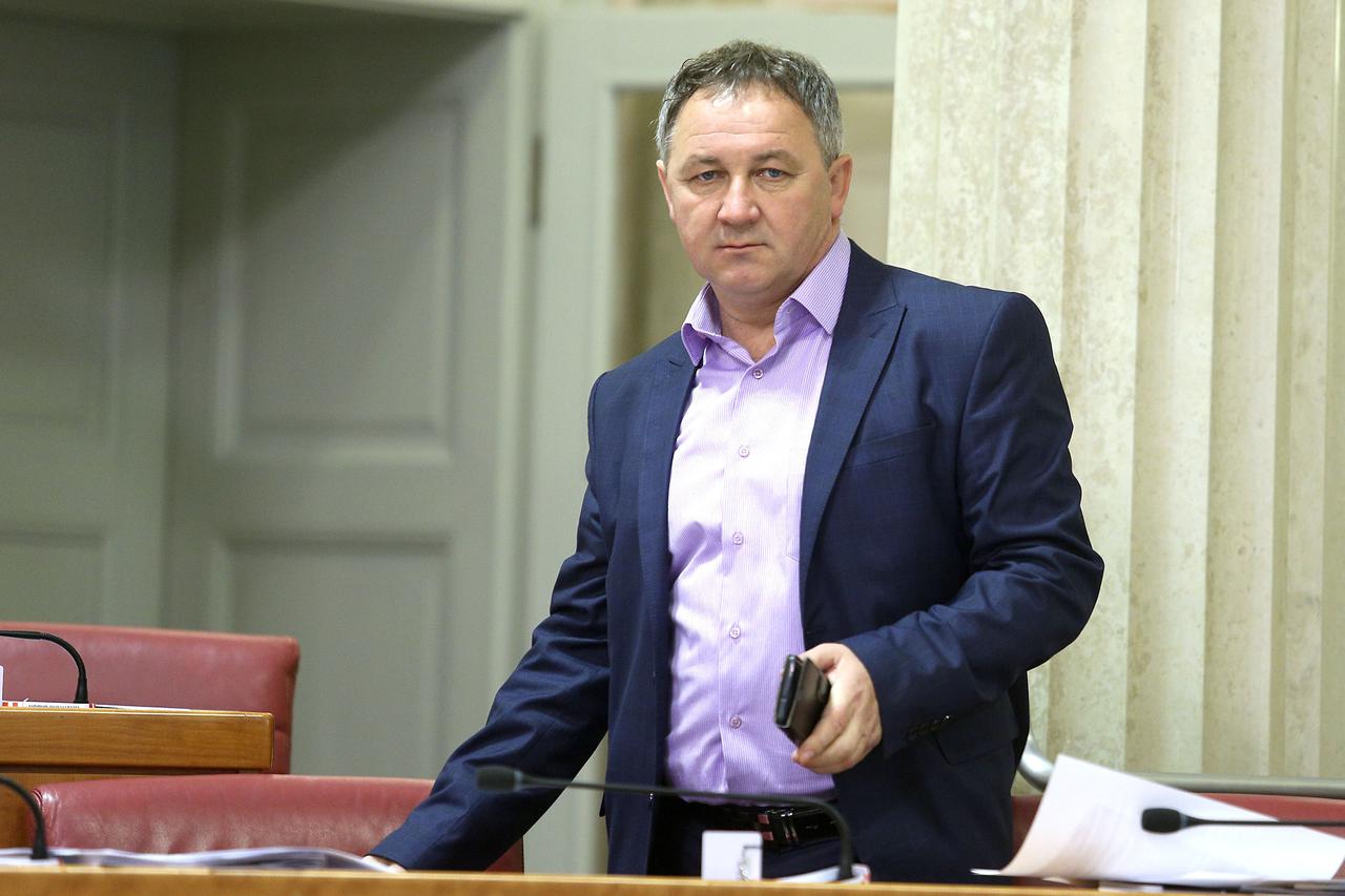 19.05.2016., Zagreb - Sabor je 3. sjednicu nastavio raspravom o izvjescu o radu pucke pravobraniteljice Lore Vidovic za 2015. godinu. Stevo Culej.  Photo: Patrik Macek/PIXSELL