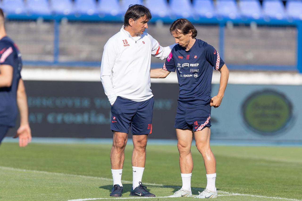 Osijek: Igrači izrazili sućut Zlatku Daliću zbog smrti njegovog oca