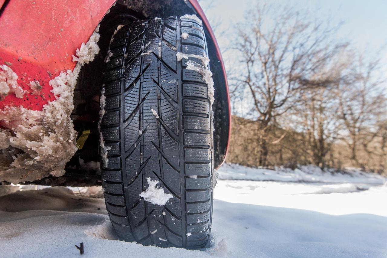 Zimske auto gume na snijegu