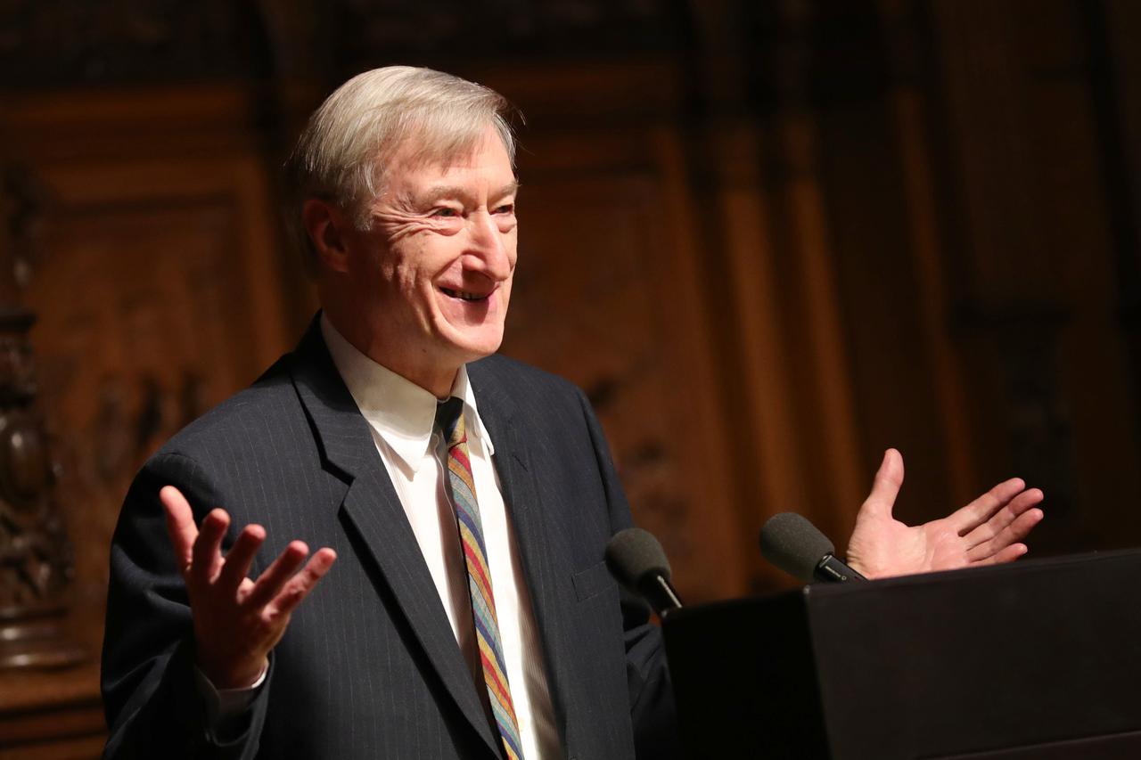 British author Julian Barnes speaking during the ceremony of the Siegfried Lenz Award at the city hall in Hamburg, Germany, 11 November 2016. The award endowed with 50,000 Euro is being awarded every two years. PHOTO: CHRISTIAN CHARISIUS/dpa /DPA/PIXSELL
