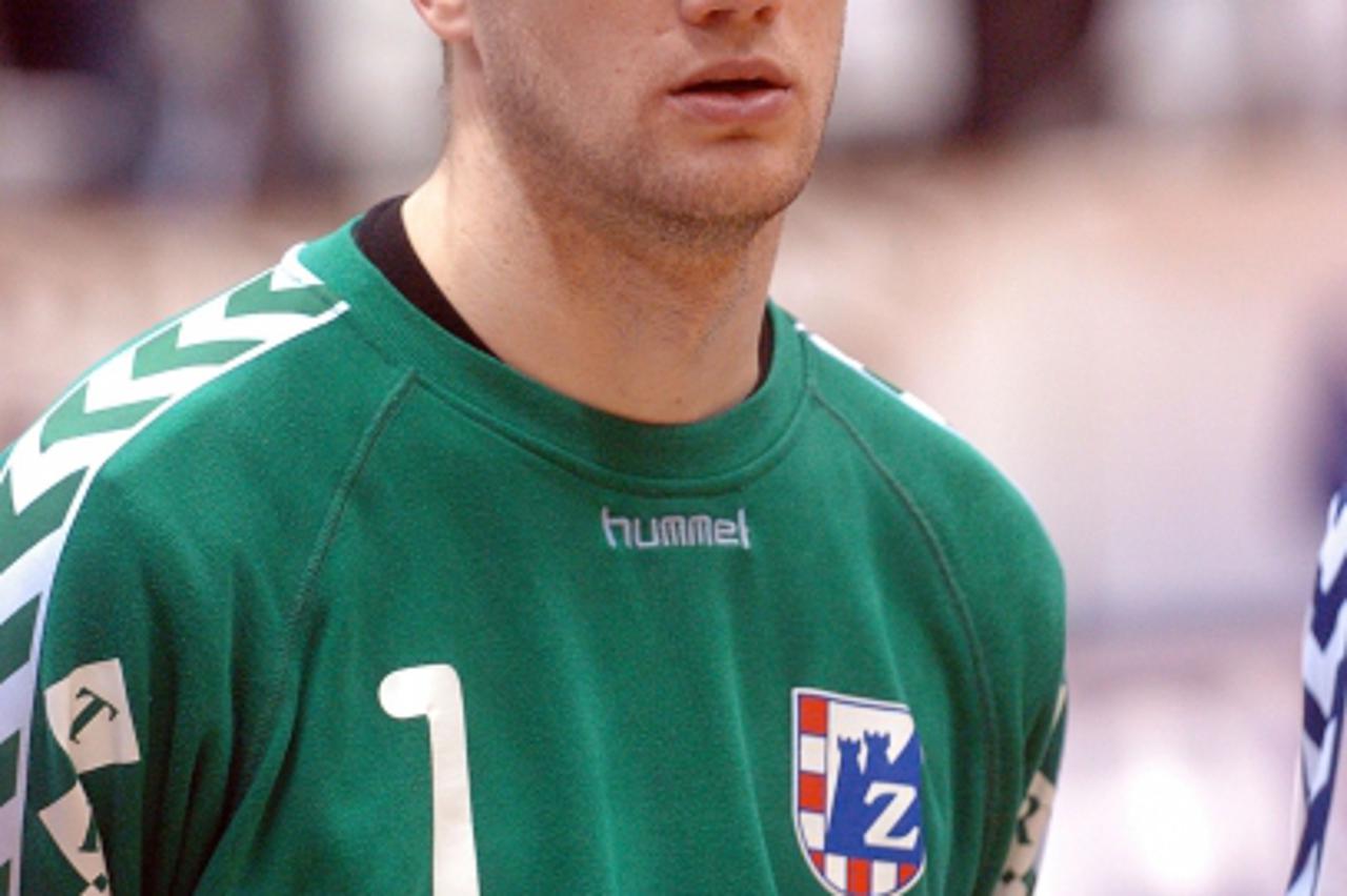 \'sport...zagreb...08.05.2005. dom sportova, rukomet, uzvratna utakmica finala kupa kupova ehf zagreb - ademar leon, nikola blazicko foto: goran stanzl\'