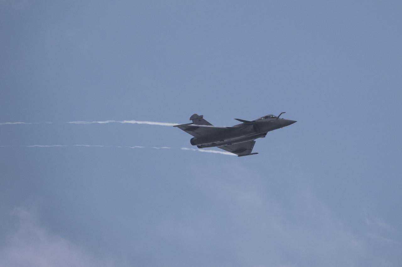 Show aérien de la Patrouille de France au dessus du Cap D'Agde