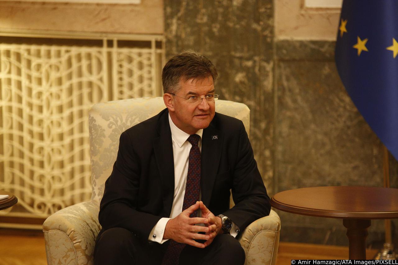 Beograd: Posebni predstavnik Europske unije za dijalog Beograda i Prištine Miroslav Lajčak sastao se s predsjednikom Srbije 