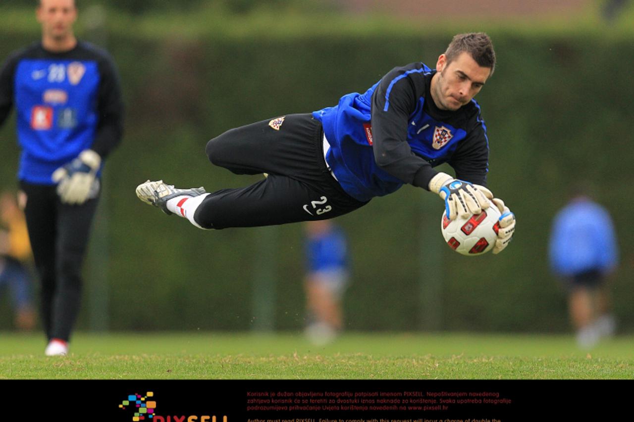 \'06.09.2010., Brezice, Slovenija - U Brezicama hrvatska nogometna reprezentacija odradila je posljednji trening uoci sutrasnje kvalifikacijske utakmice za Europsko prvenstvo 2012. protiv Grcke.Stipe 