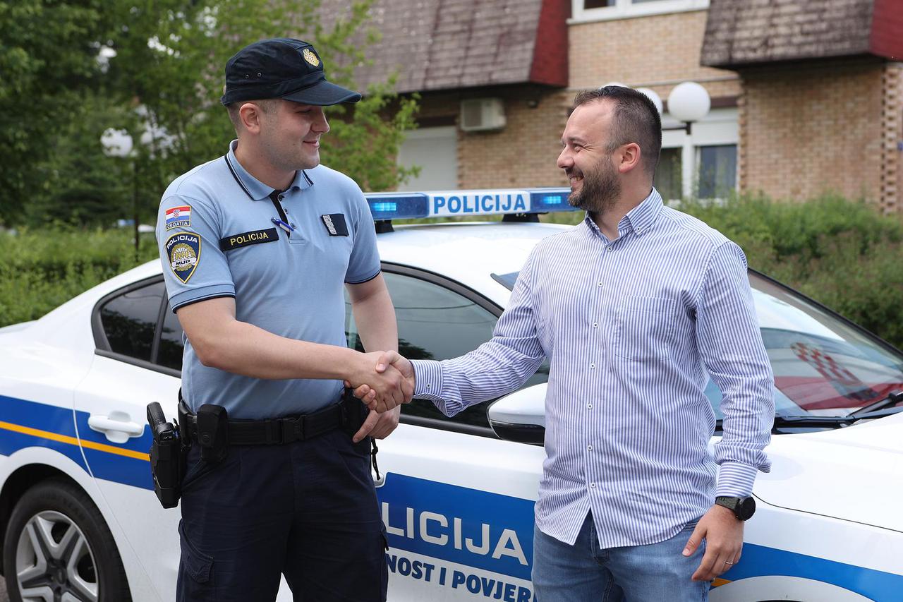 Dugo Selo: Policajac Josip pomogao je rodilji s trudovima
