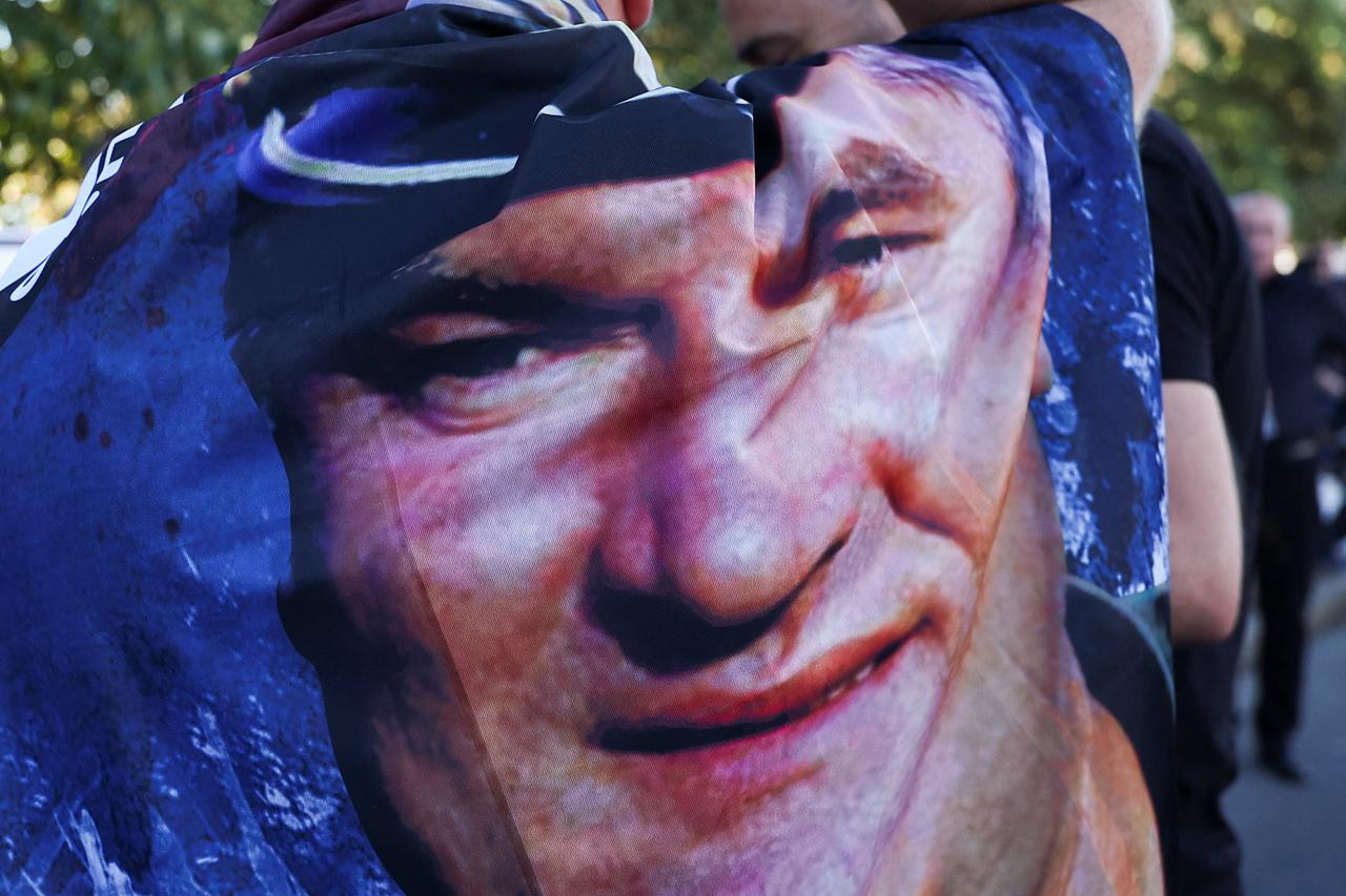 Ratni zločinac Ratko Mladić