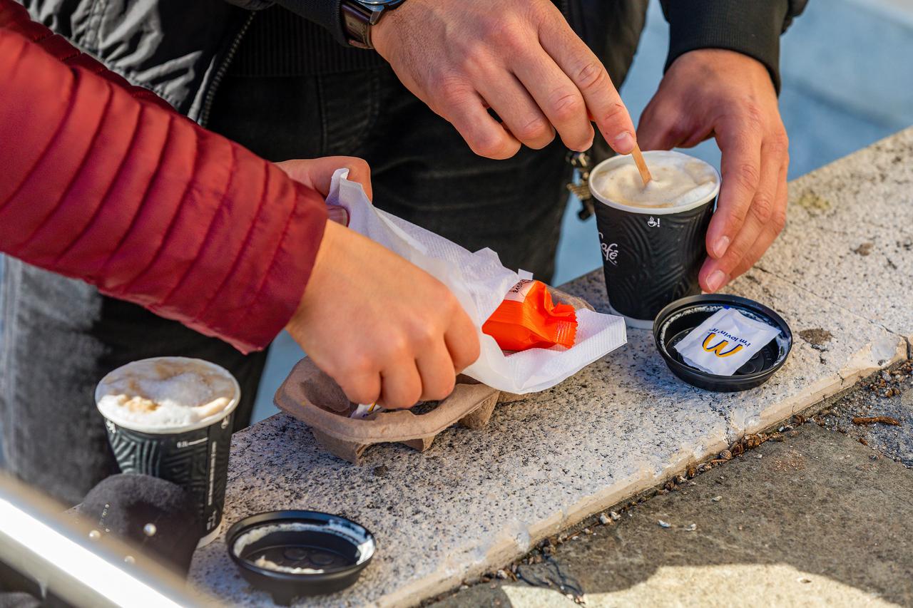 Sunce i kava za van obilježili prijepodne u Puli