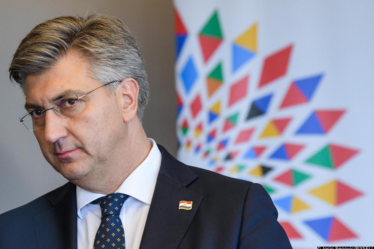 Zagreb: Plenković dao izjavu za medije nakon sastanka s veleposlanicima zemalja članica EU