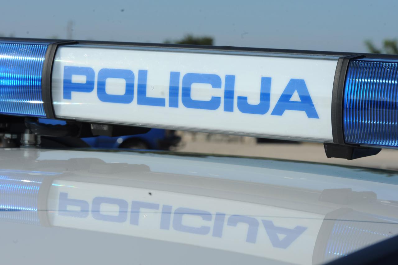 policija