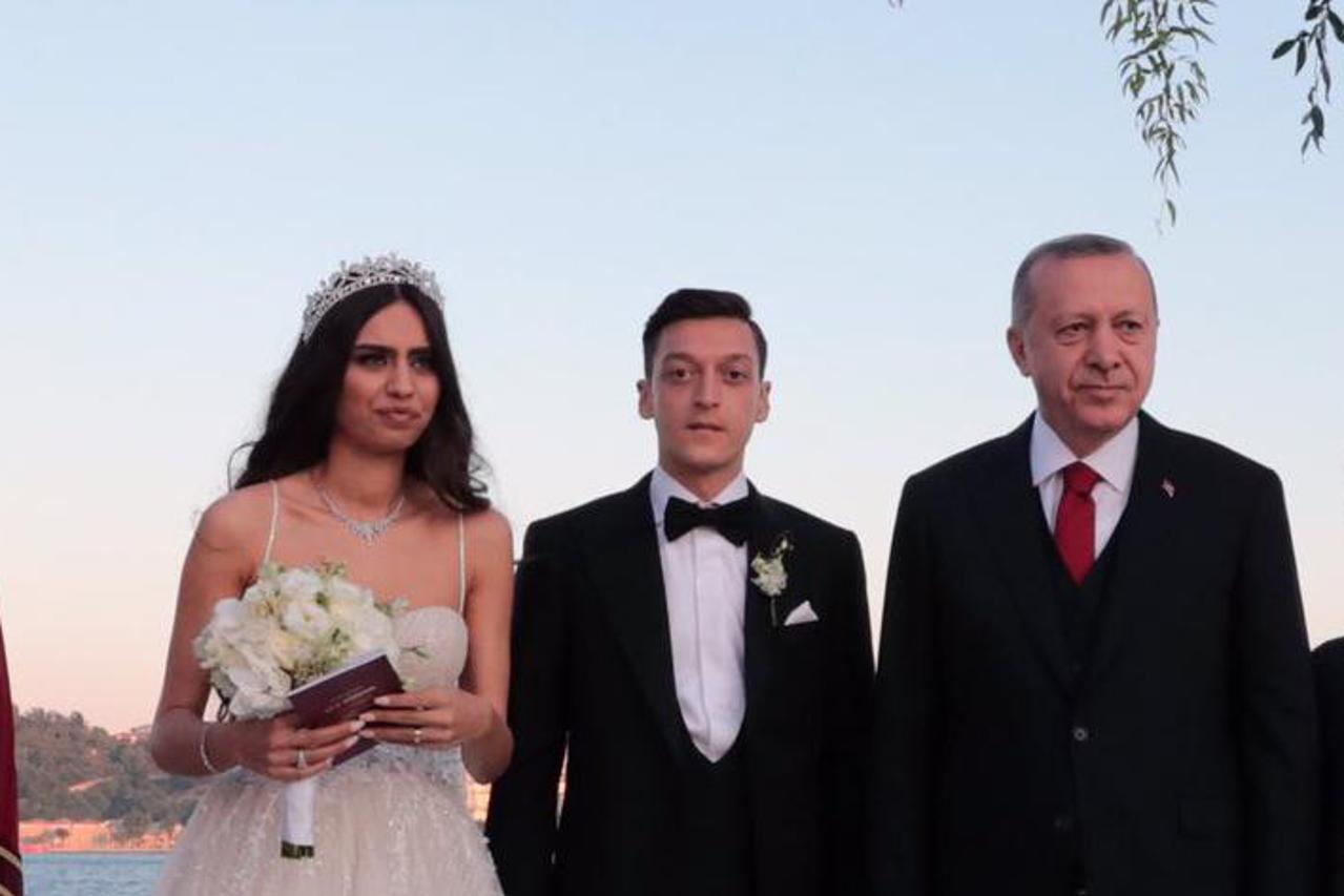 Vjenčanje Mesuta Özila