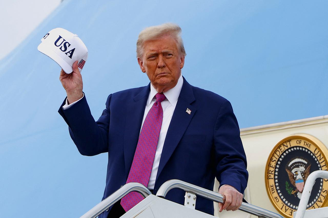 Trump visits North Carolina to mark U.S. Army anniversary