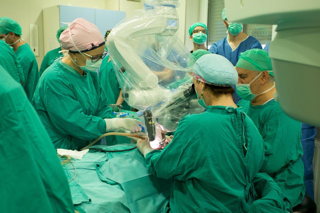 Ugrađena prva obostrana umjetna pužnica u KBC-u Osijek