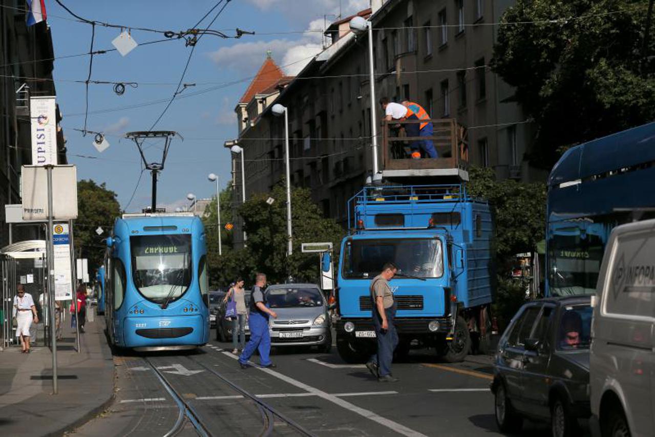 tramvaj, Vodnikova ulica (1)