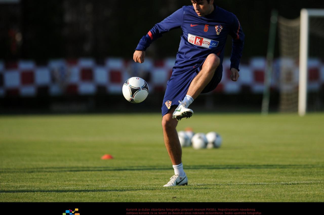 '17.05.2012., Brezice, Slovenija - Trening Hrvatske nogometne rteprezentacije na igralistu Brezica. Vedran Corluka. Photo: Daniel Kasap/PIXSELL'