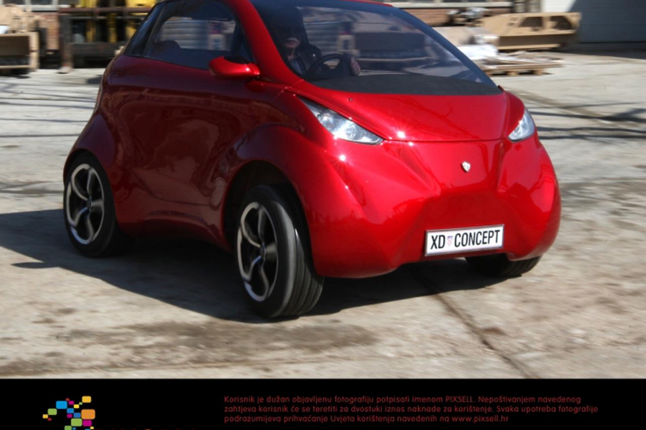 \'26.03.2010., Zagreb - Firma Dok-ing, probna voznja prvim Hrvatskim elektricnim automobilom kojeg je napravio Vjekoslav Majetic.Testni vozac bio je Miroslav Ambrus Kis, novinar Vecernjeg lista. Photo