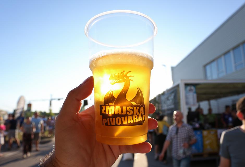 Zagreb: U Zmajskoj pivovari održan festival craft piva i muzike ZMAJevo