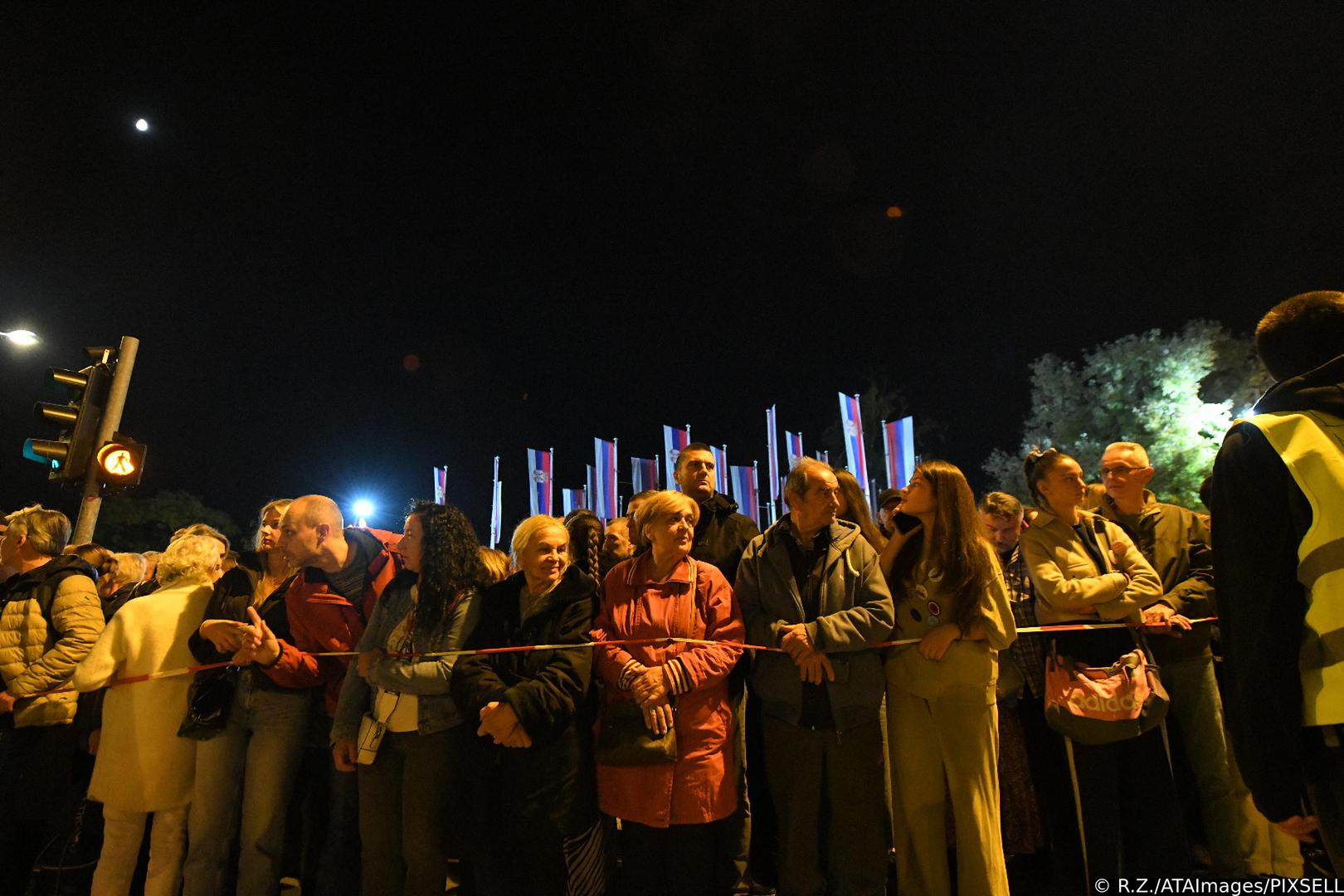 31, October, 2025, Novi Sad - In the central streets of Novi Sad, citizens are waiting for students and citizens who have joined them in the walk, and who are arriving from all over Serbia. Photo: R.Z./ATAImages 

31, oktobar 2025, Novi Sad - U centralnim ulicama Novog Sada gradjani cekaju studente i gradjane koji su im se pridruzili u setnji, a koji stizu iz svih krajeva Srbije. Photo: R.Z./ATAImages Photo: R.Z./ATAImages/PIXSELL
