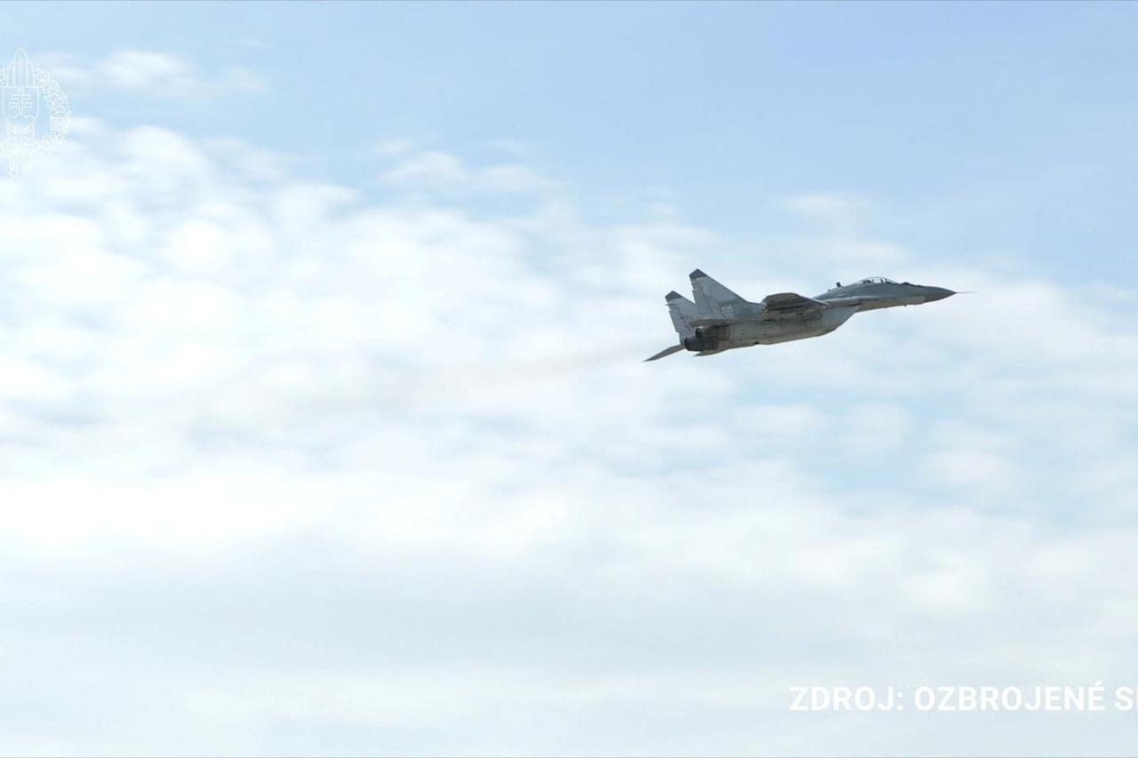 Slovakia hands over the first of its MiG jets to Ukraine