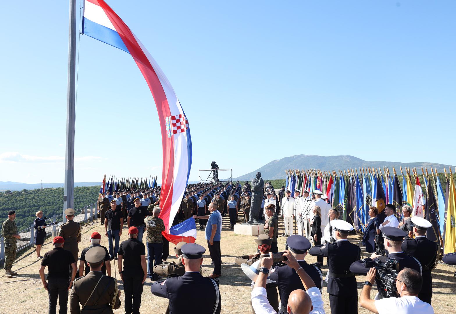 05.08.2025.,Knin- Proslava obiljezavanja Dana pobjede i domovinske zahvalnosti, Dana hrvatskih branitelja i 30. obljetnice vojno redarstvene operacije Oluja. Podizanje zastave na kninskoj tvrdjavi.  Photo: Dusko Jaramaz/PIXSELL