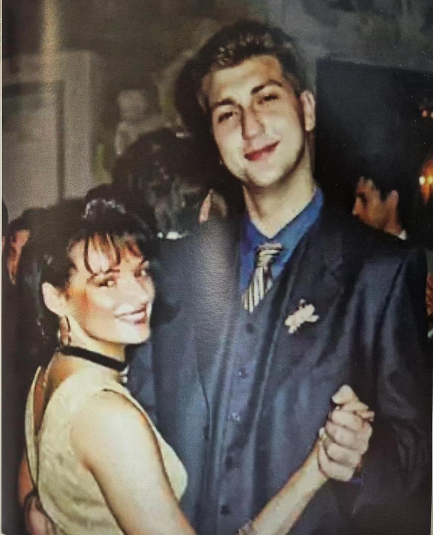 "Uvijek je bio kolovođa. Kad je bio u srednjoj školi, sjećam se, u našem stanu uvijek je bilo po pet-šest njegovih kolega, oko njega se uvijek vrtjelo društvo kaže Mario Plenković", rekao je svojedobno za Andreja njegov otac. 