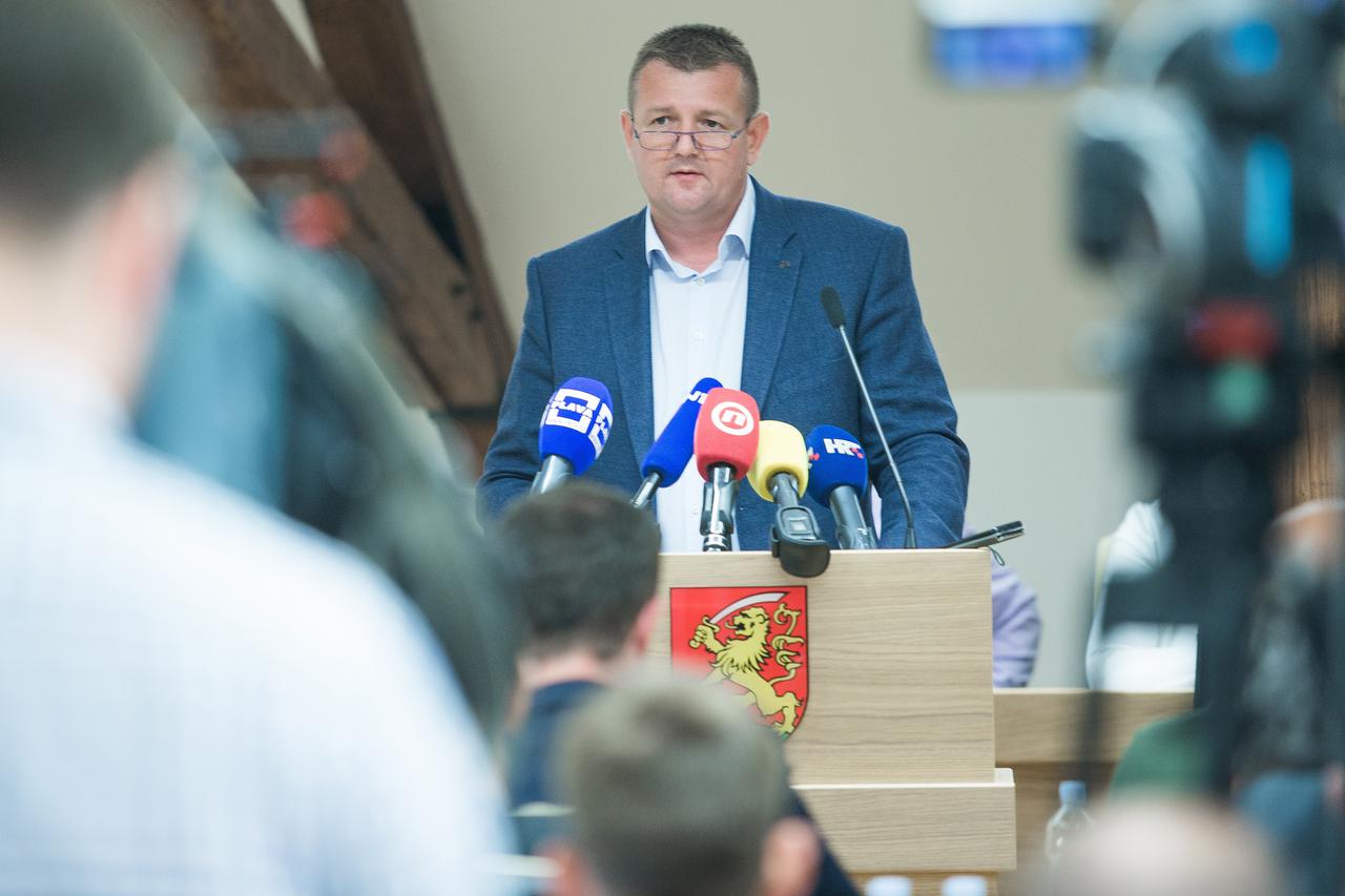 Virovitica: Na sjednici Gradskog vijeća Ivica Kirin objašnjavao nestanak 17 milijuna kuna