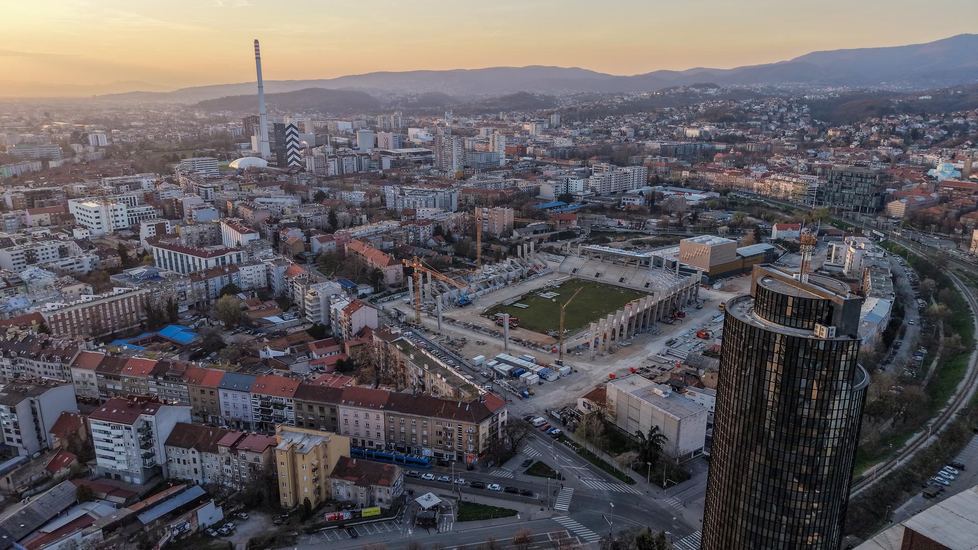 'Nova Kranjčevićeva' imat će kapacitet od 11.163 sjedeća mjesta, teren dimenzija 105 x 68 metara prema standardima UEFA 4. kategorije te potpuno natkrivene tribine. Uz stadion su predviđeni i novi gradski trg površine 6300 četvornih metara i više od 400 parkirališnih mjesta. 