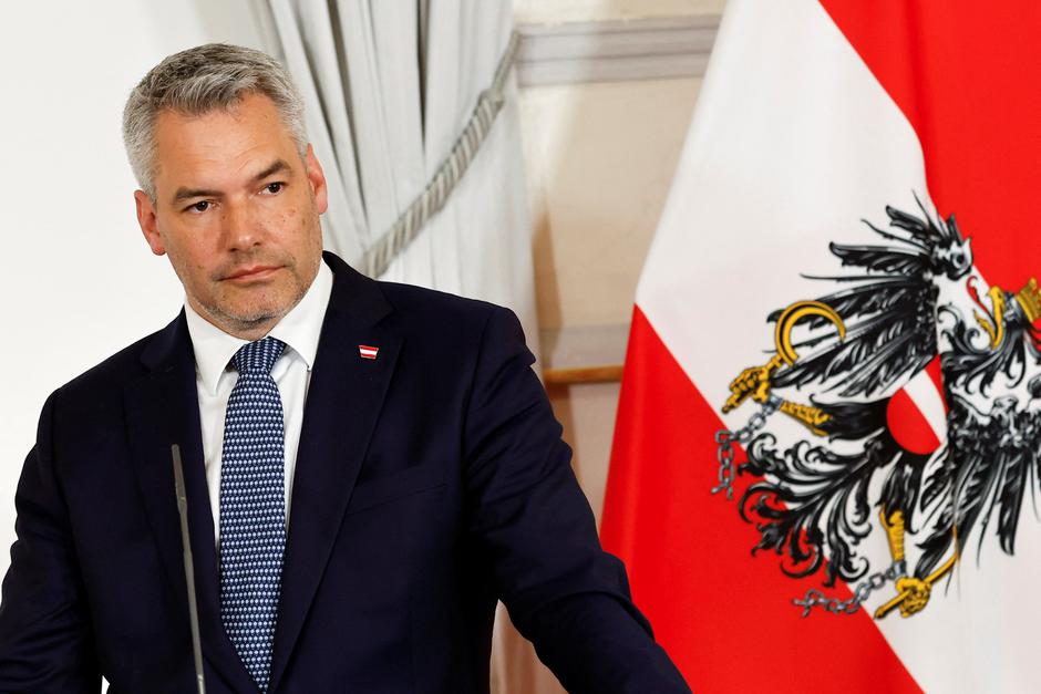 Austrian Chancellor Nehammer and North Macedonian Premier Kovacevski speak to reporters