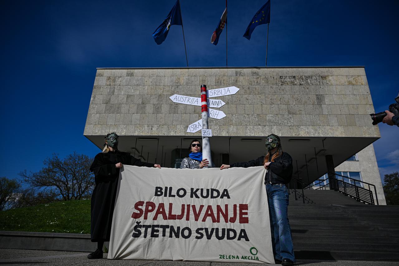 Zagreb: Konferencija za medije Zelene akcije "Bilo kuda, štetno spaljivanje svuda" 