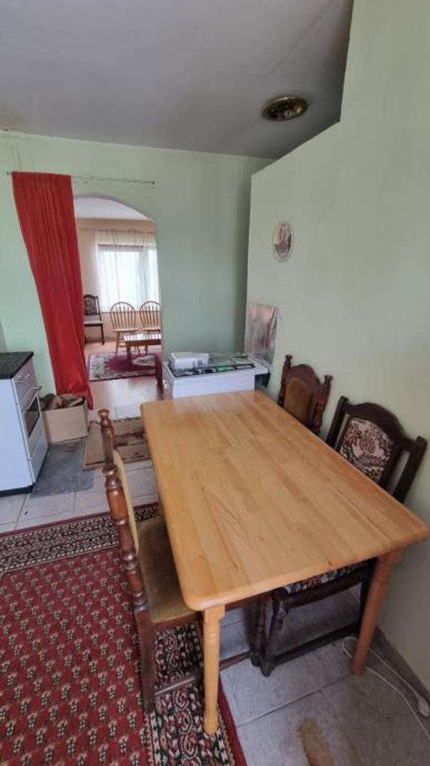 Stan se nalazi u centru Siska. 

