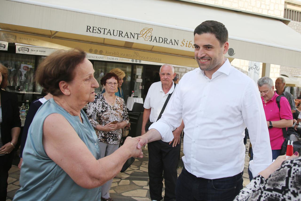 Šibenik: Davor Bernardić predstavio kandidate s liste koalicije u IX. izbornoj jedinici