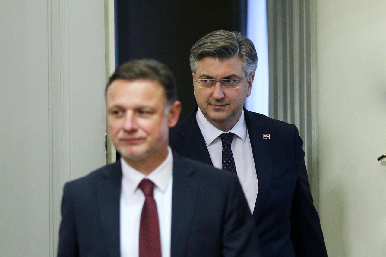 Zagreb: 33 zastupnika traže pokretanje pitanja povjerenja Premijeru