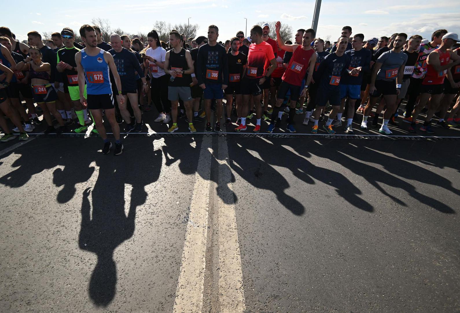 Obustavio se stoga sav prometom tom dionicom tijekom prijepodneva, a kako je bilo pogledajte u videu na sljedećem slajdu te u velikoj fotogaleriji nakon toga.