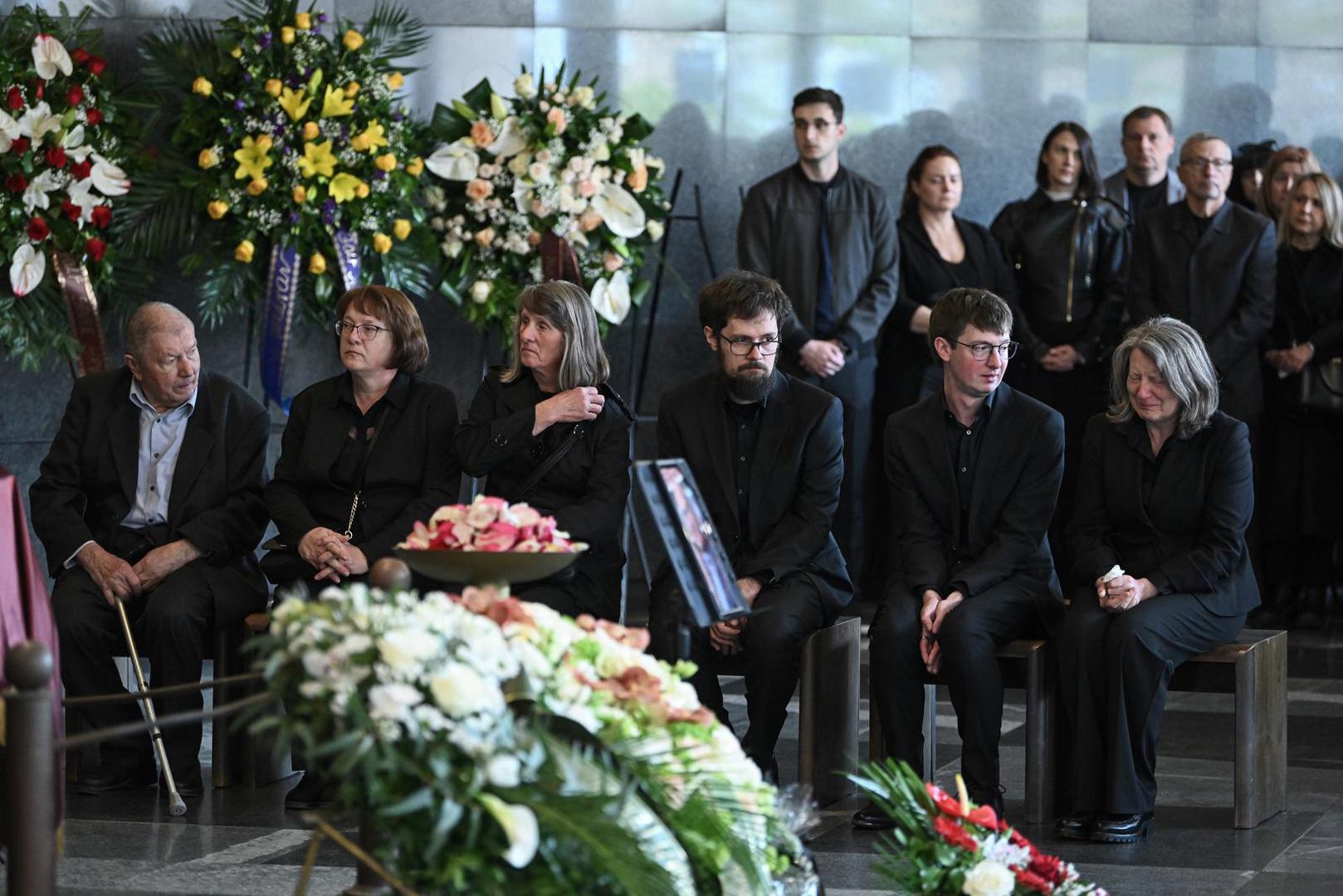 Od njega su se oprostili članovi obitelji, prijatelji, kolege, studenti, kao i brojni političari i javne osobe. 