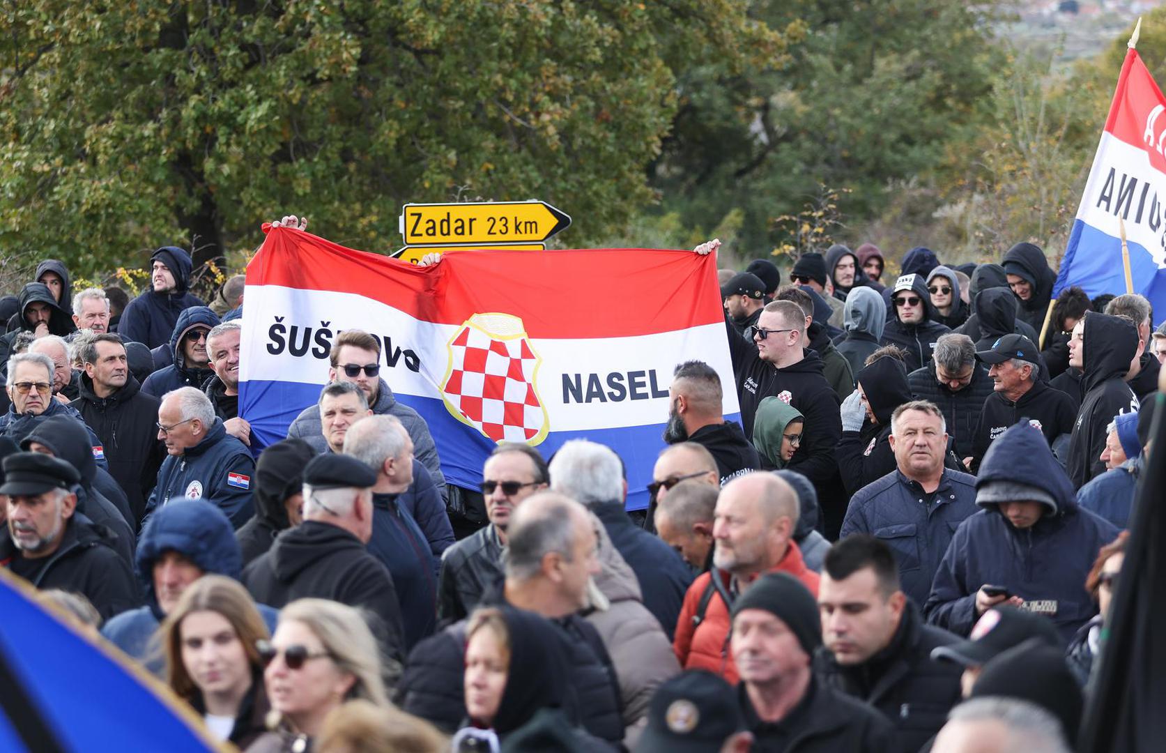 18.11.2025. Skabrnja -  Povodom obiljezavanja Dana sjecanja na zrtve Domovinskog rata i Dana sjecanja na zrtvu Vukovara i Skabrnje, izaslanici Predsjednika Republike i izaslanstvo Vlade  sudjelovali su na  programu obiljezavanja 34. obljetnice stradanja Skabrnje. Photo: Sime Zelic/PIXSELL