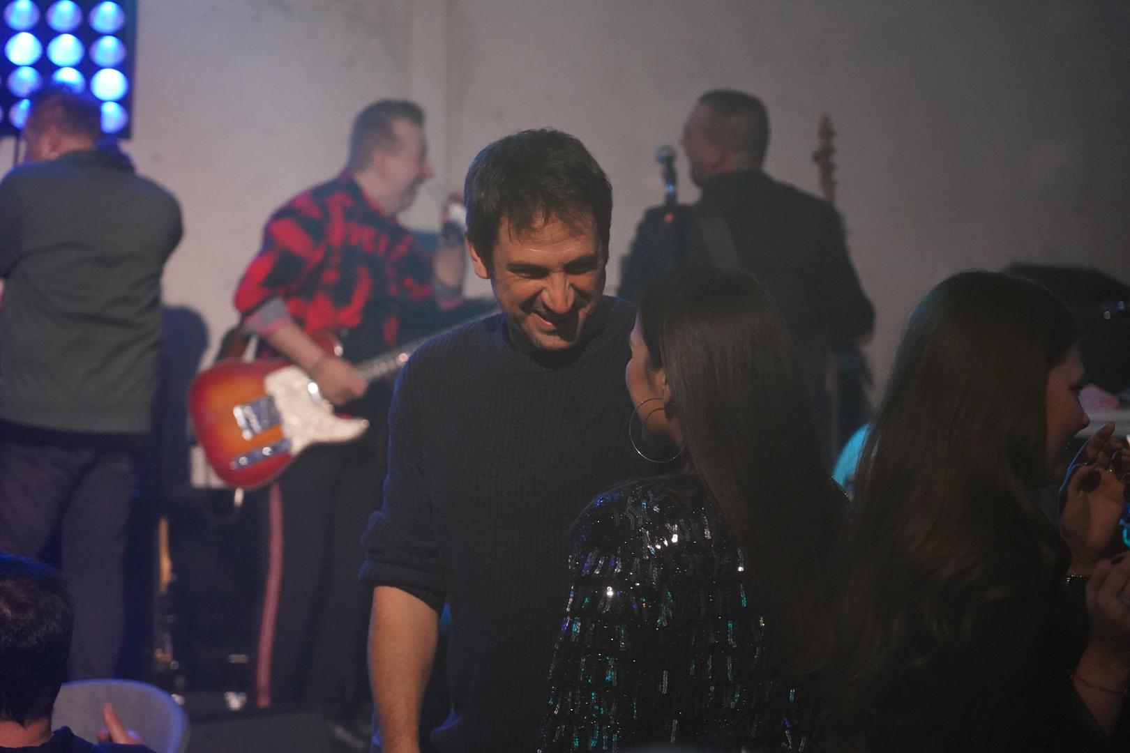 06, December, 2023, Belgrade - Performance of the Croatian rock band Prljavo kazaliste in the club Dorcoleta. Goran Bogdan. Photo: Antonio Ahel/ATAImages.06, decembar, 2023, Beograd - Nastup hrvatskog rok benda Prljavo kazaliste u klubu Dorcoleta. . Photo: Antonio Ahel/ATAImages. Photo: Antonio Ahel/ATAImages./PIXSELL