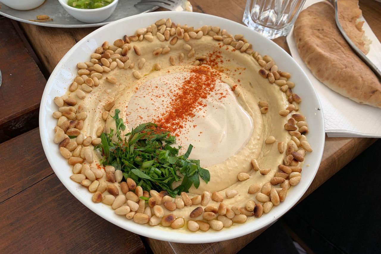 Tahini, humus, ilustracija